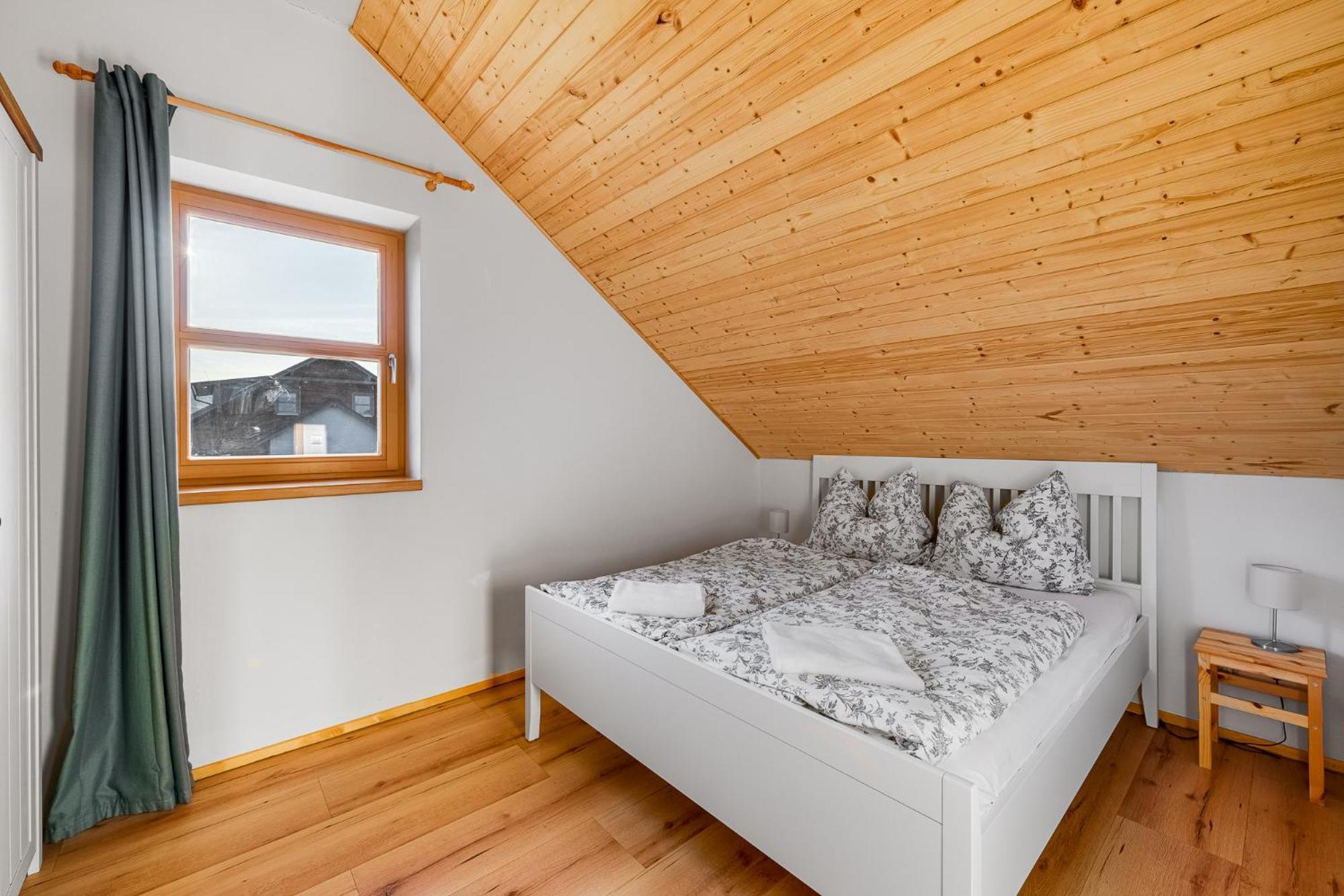 Gabreta Apartments Stachy Екстер'єр фото