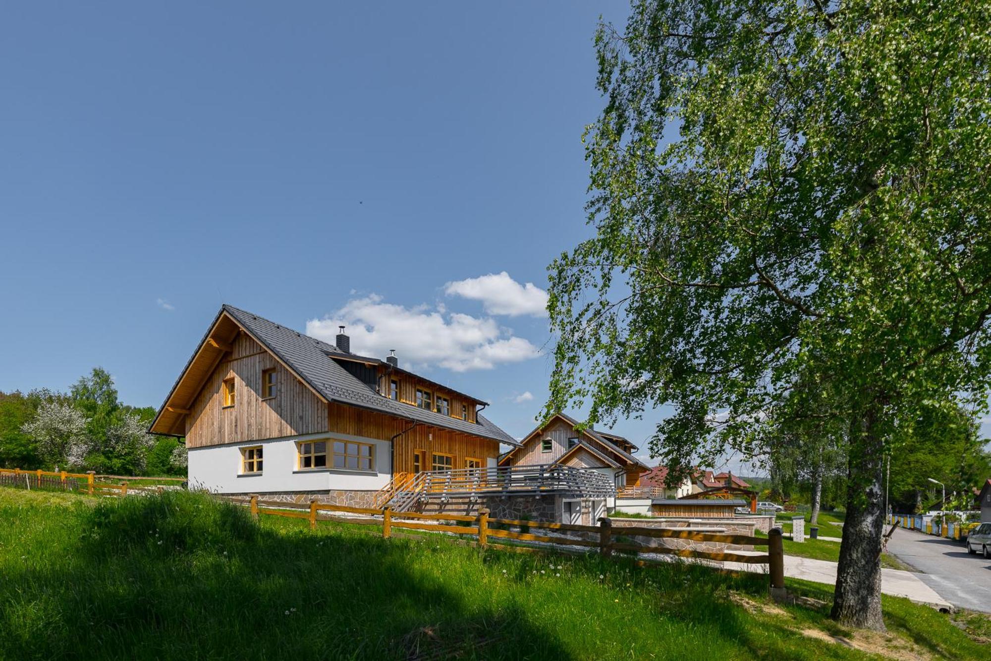 Gabreta Apartments Stachy Екстер'єр фото